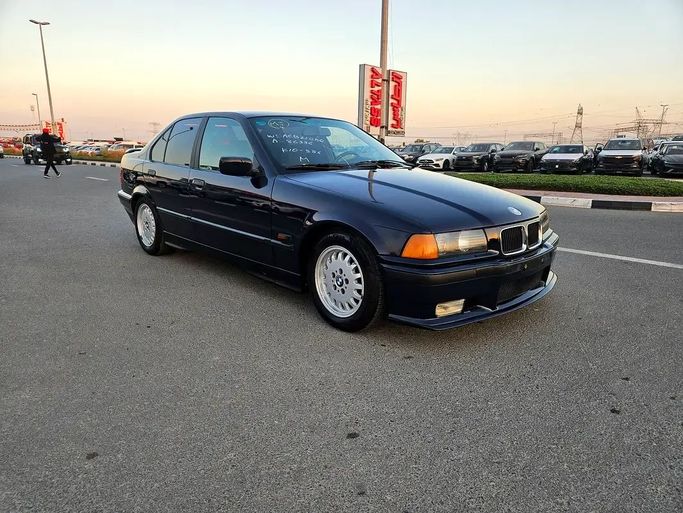 مستعملة BMW 3 Series 320i III (E36), 2.0 l, 1994 في في دبي من Irfan Motors، اللون أزرق داكن. المواصفات اليابانية | AUTO.AE | إعلان #256534