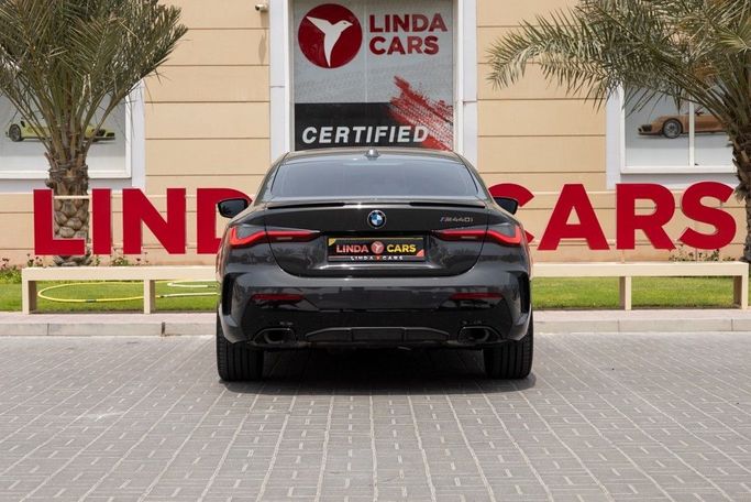 Подержанный BMW 4 Series M440i xDrive G22, G23, G26 Рестайлинг, 3.0 л, 2024 в Дубае от Linda Cars Серый цвет. GCC | AUTO.AE