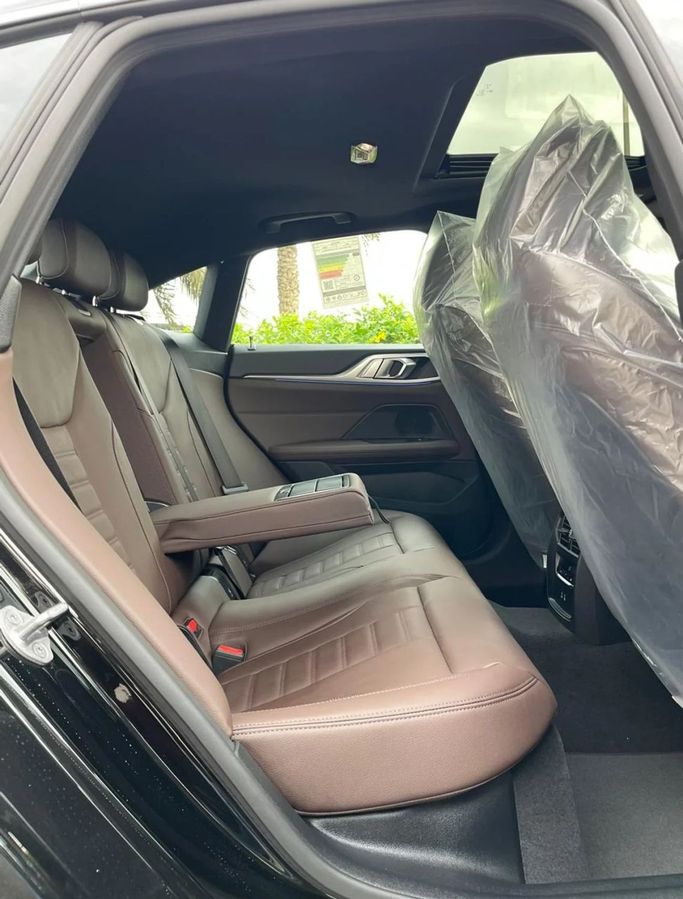 Новый BMW 4 Series 420i G22, G23, G26, 2.0 л, 2025 в Дубае от Auto Gallery DXB Черный цвет. GCC | AUTO.AE