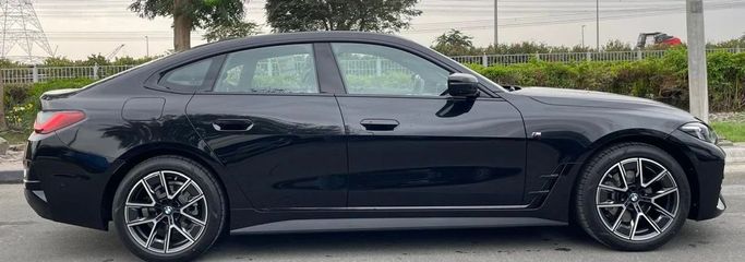 Новый BMW 4 Series 420i G22, G23, G26, 2.0 л, 2025 в Дубае от Auto Gallery DXB Черный цвет. GCC | AUTO.AE