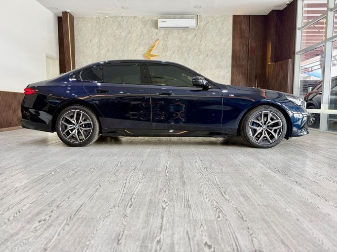 Used BMW 5 Series 520i VIII (G60/G61/G68), 2.0 l, 2024 in Dubai by Empire Motors, Navy Blue color. Korean Specs | AUTO.AE
