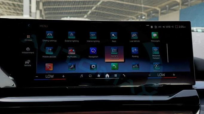 Новый BMW 5 Series 520i VIII (G60/G61/G68), 2.0 л, 2025 в Дубае от Auto Max Group Черный цвет. GCC | AUTO.AE