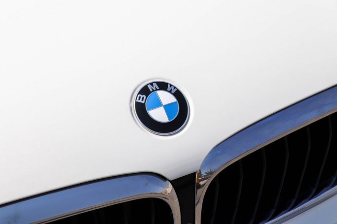 Подержанный BMW 5 Series 520i VII (G30/G31), 2.0 л, 2018 в Дубае от Linda Cars Белый цвет. GCC | AUTO.AE