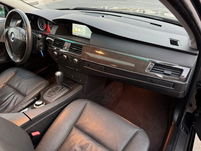 Used BMW 5 Series 545i V (E60/E61), 4.4 l, 2004 in Dubai by Saeed Auto, Black color. Japanese Specs | AUTO.AE