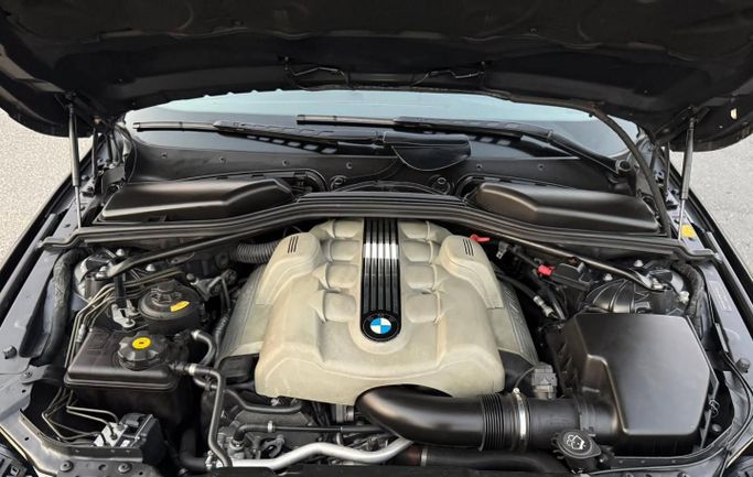 Used BMW 5 Series 545i V (E60/E61), 4.4 l, 2004 in Dubai by Saeed Auto, Black color. Japanese Specs | AUTO.AE