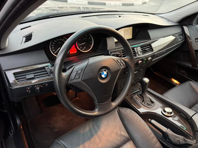 Used BMW 5 Series 545i V (E60/E61), 4.4 l, 2004 in Dubai by Saeed Auto, Black color. Japanese Specs | AUTO.AE