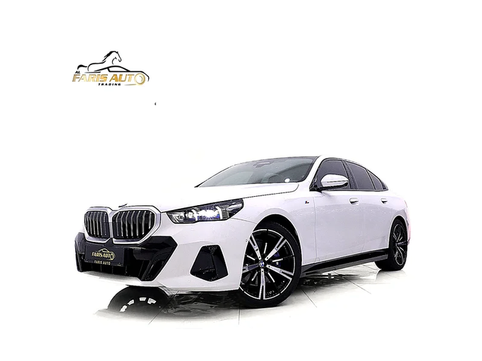 Новый BMW 5 Series 530i xDrive VIII (G60/G61/G68), 2.0 л, 2025 в Дубае от Al Faris Motors Белый цвет. Корейская | AUTO.AE