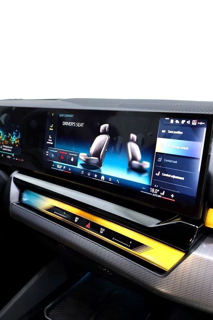 Новый BMW 5 Series 530i xDrive VIII (G60/G61/G68), 2.0 л, 2025 в Дубае от Al Faris Motors Белый цвет. Корейская | AUTO.AE