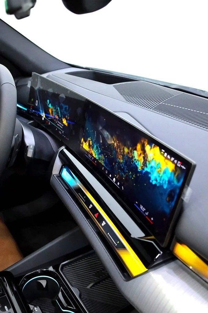 Новый BMW 5 Series 530i xDrive VIII (G60/G61/G68), 2.0 л, 2025 в Дубае от Al Faris Motors Белый цвет. Корейская | AUTO.AE