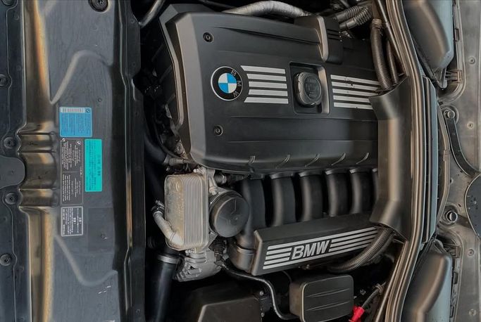 Подержанный BMW 5 Series 530i VI (F10/F11/F07), 3.0 л, 2009 в Дубае от Japan Motors Тёмно-синий цвет. Японская | AUTO.AE