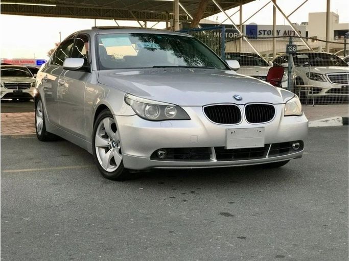 Подержанный BMW 5 Series 530i xDrive V (E60/E61), 3.0 л, 2006 в Дубае от HONEY Motors FZCO Серебристый цвет. Other | AUTO.AE