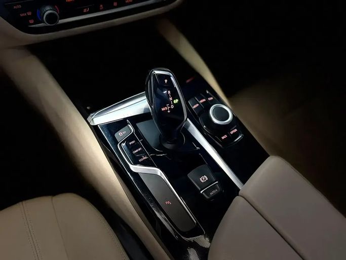 Used BMW 5 Series 520i VII (G30/G31), 2.0 l, 2018 in UAE, Dubai by GE Motors, Black color. European Specs | AUTO.AE | Listing #295558 — photo 15 of 17