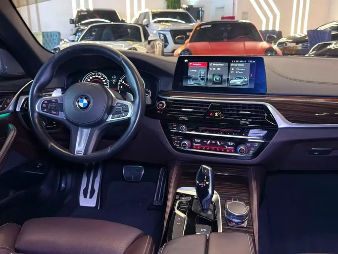 Used BMW 5 Series 530i xDrive VII (G30/G31), 2.0 l, 2017 in UAE, Dubai by GE Motors, Navy Blue color. GCC Specs | AUTO.AE | Listing #295566 — photo 10 of 20