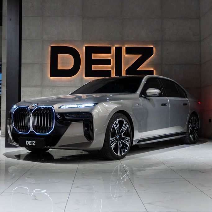 BMW 7 Series 740i VII (G70), 2024 business sedan for rent in Dubai by DEIZ, silver color | AUTO.AE