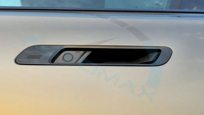 New BMW 7 Series 735i VII (G70), 3.0 l, 2025 in Dubai by Auto Max Group, Grey color. GCC Specs | AUTO.AE