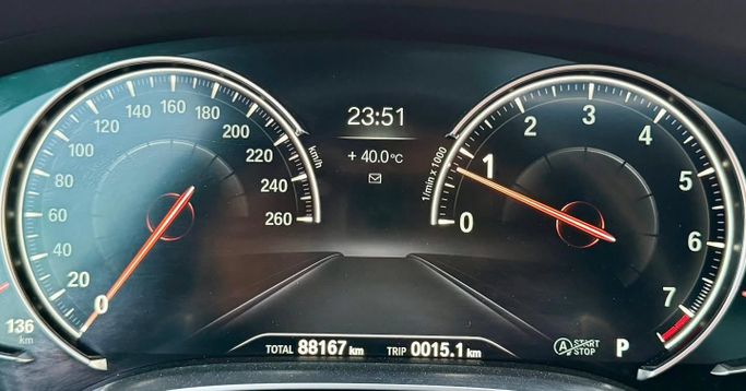 Подержанный BMW 7 Series 750i VI (G11/G12), 4.4 л, 2016 в Дубае от Saeed Auto Белый цвет. Японская | AUTO.AE