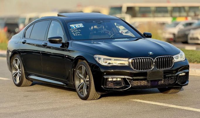 Подержанный BMW 7 Series 750Li VI (G11/G12), 4.4 л, 2017 в Дубае от Saeed Auto Черный цвет. Японская | AUTO.AE