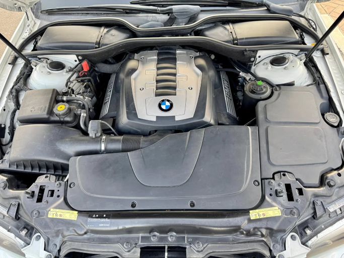 Подержанный BMW 7 Series 740i IV (E65/E66) Рестайлинг, 4.0 л, 2007 в Дубае от Saeed Auto Белый цвет. Японская | AUTO.AE