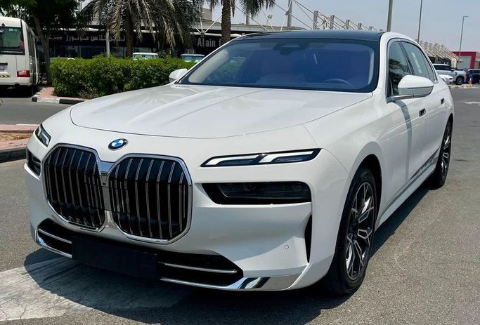 Новый BMW 7 Series 735i VII (G70), 3.0 л, 2025 в Дубае от Auto Gallery DXB Белый цвет. GCC | AUTO.AE
