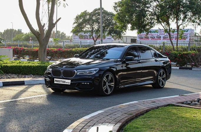 Подержанный BMW 7 Series 750Li xDrive VI (G11/G12), 4.4 л, 2018 в Дубае от Prestige motors Черный цвет. Other | AUTO.AE