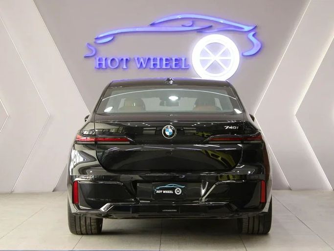 Подержанный BMW 7 Series 740i VII (G70), 3.0 л, 2024 в Дубае от Hot Wheel Used Motors Черный цвет. Other | AUTO.AE
