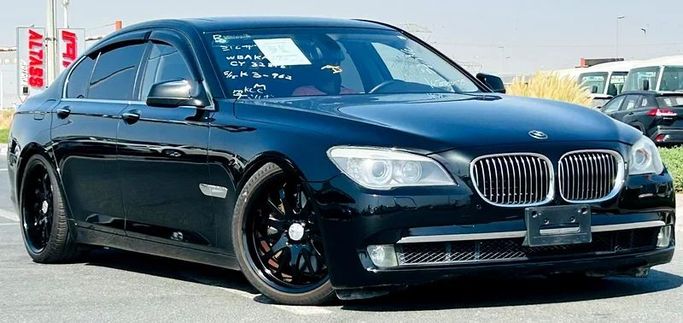 Подержанный BMW 7 Series 750i V (F01/F02/F04), 4.4 л, 2010 в Дубае от Mirza Automobile FZE Черный цвет. Японская | AUTO.AE