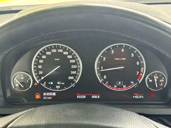 Подержанный BMW 7 Series 750i V (F01/F02/F04), 4.4 л, 2009 в Дубае от Mirza Automobile FZE Белый цвет. Японская | AUTO.AE