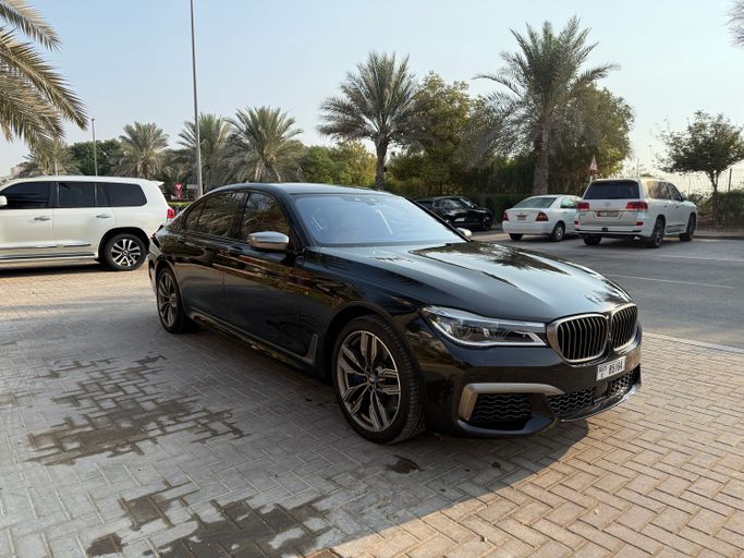 Used BMW 7 Series M760Li xDrive VI (G11/G12), 6.6 l, 2019 in Dubai, Black color. GCC Specs | AUTO.AE