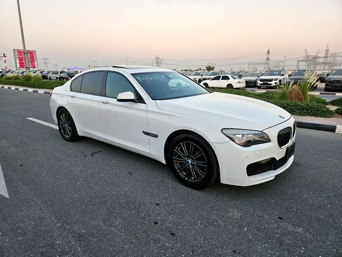Подержанный BMW 7 Series 740i V (F01/F02/F04), 3.0 л, 2010 в Дубае от Irfan Motors Белый цвет. Японская | AUTO.AE | Объявление #256545