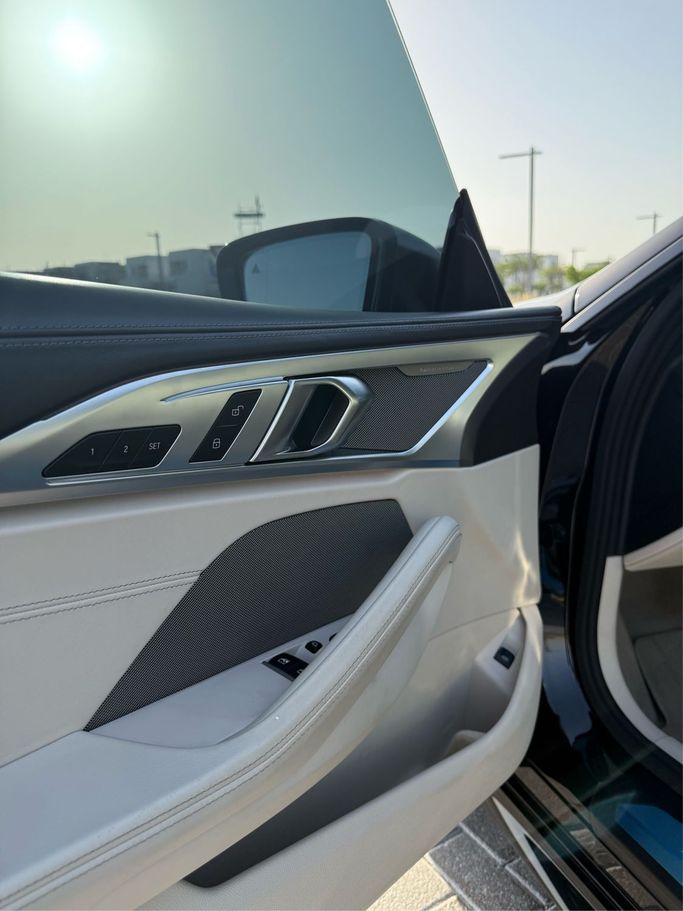 Used BMW 8 Series M850i xDrive II (G14/G15/G16), 4.4 l, 2019 in Dubai, Black color. Japanese Specs | AUTO.AE