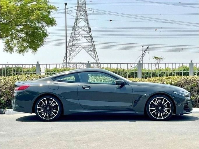 Новый BMW 8 Series M850i xDrive II (G14/G15/G16) Рестайлинг, 4.4 л, 2024 в Дубае от Ideal Cars LLC Серый цвет. GCC | AUTO.AE