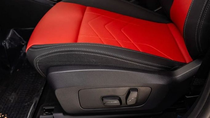 Новый BMW iX1 eDrive, 2022 в Дубае от Altass Motors Белый цвет. Other | AUTO.AE