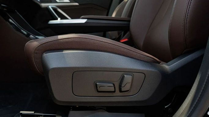 New BMW iX1 eDrive, 2022 in Dubai by Altass Motors, White color. Other | AUTO.AE