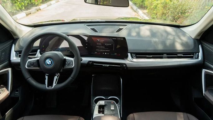 Новый BMW iX1 eDrive, 2022 в Дубае от Altass Motors Серый цвет. Other | AUTO.AE