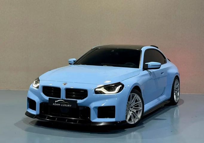 مستعملة BMW M2 G87, 3.0 l, 2024 في في دبي من Adam Luxury Auction، اللون أزرق فاتح. المواصفات الأوروبية | AUTO.AE