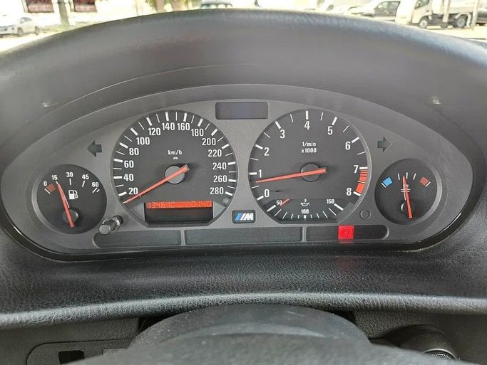 Подержанный BMW M3 II (E36), 3.0 л, 1994 в Дубае от Irfan Motors Пурпурный цвет. Японская | AUTO.AE