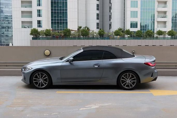 BMW M4 Competition Package G82/G83, 2022 кабриолет спорт класса в Дубае от Alligator Car Rental серый цвет | AUTO.AE