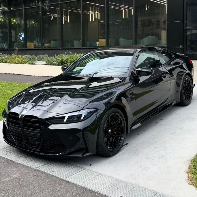 BMW M4 Competition Package G82/G83 Рестайлинг, 2024 купе  класса в Дубае от Indubai Car Rental LLC черный цвет | AUTO.AE