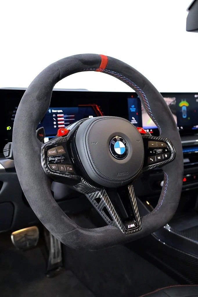 Новый BMW M4 CS G82/G83 Рестайлинг, 3.0 л, 2025 в Дубае от Al Faris Motors Голубой цвет. Other | AUTO.AE