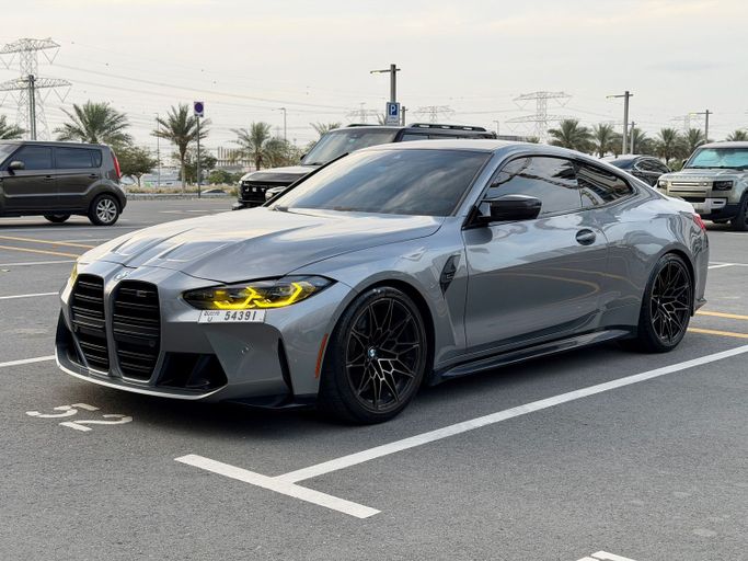 مستعملة BMW M4 Competition Package G82/G83, 3.0 l, 2022 في في دبي، اللون رمادي. المواصفات الأمريكية | AUTO.AE | إعلان #243261