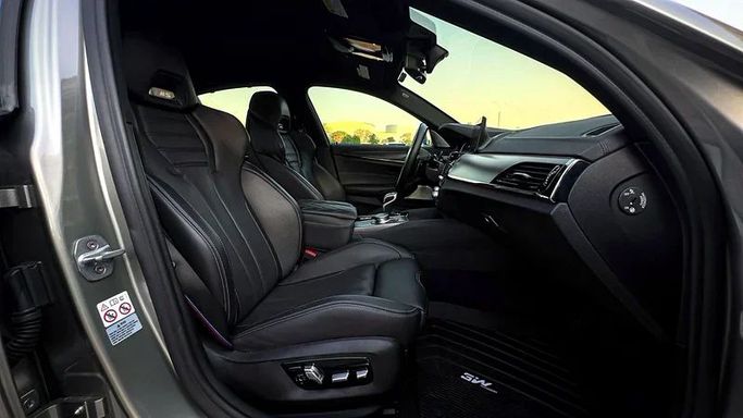 Used BMW M5 VI (F90), 4.4 l, 2019 in Dubai by MBA Motors, Silver color. Korean Specs | AUTO.AE