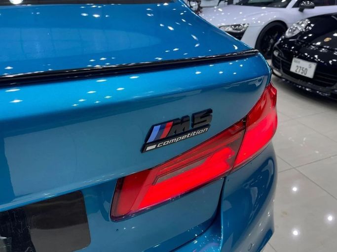 Подержанный BMW M5 VI (F90), 4.4 л, 2020 в Дубае от Carbon Cars Синий цвет. GCC | AUTO.AE