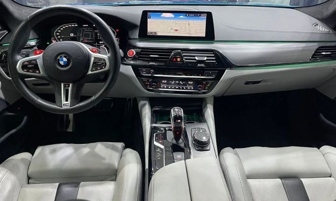 Подержанный BMW M5 VI (F90), 4.4 л, 2020 в Дубае от Carbon Cars Синий цвет. GCC | AUTO.AE
