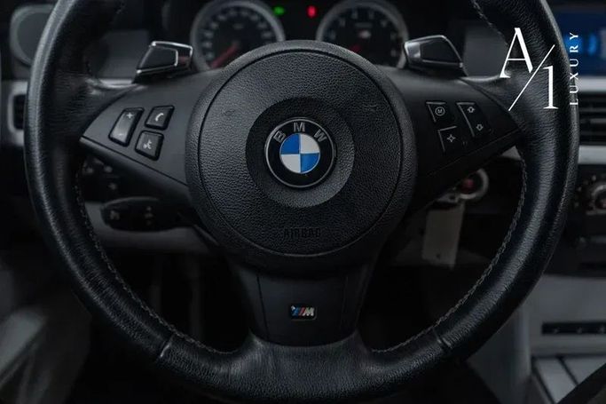 Подержанный BMW M5 IV (E60/E61), 5.0 л, 2007 в Дубае от A1 Luxury Motors Белый цвет. GCC | AUTO.AE
