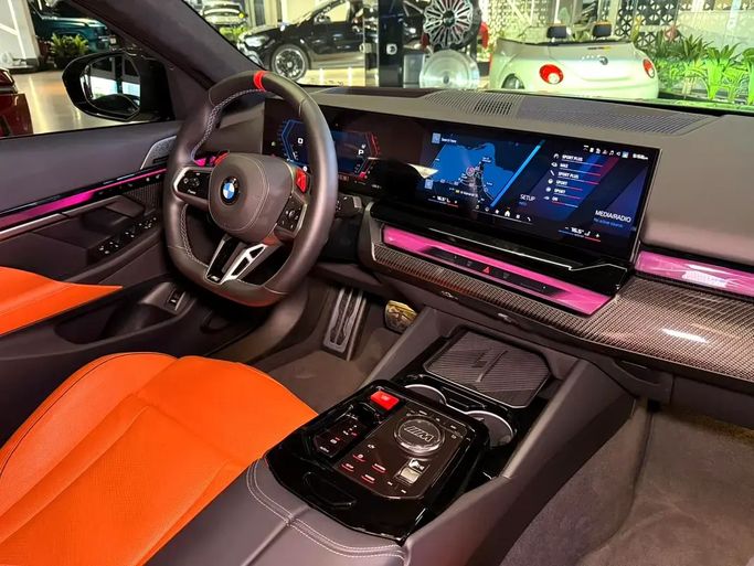 Used BMW M5 VII (G90), 4.4 l, 2025 in UAE, Dubai by GE Motors, Green color. GCC Specs | AUTO.AE | Listing #295560 — photo 16 of 20