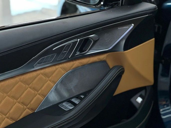 Подержанный BMW M8 Competition I (F91/F92/F93) Рестайлинг, 4.4 л, 2022 в Дубае от Orient Auto FZE Синий цвет. Корейская | AUTO.AE