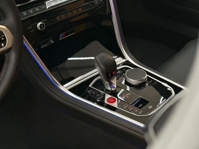 Подержанный BMW M8 Competition I (F91/F92/F93) Рестайлинг, 4.4 л, 2022 в Дубае от Orient Auto FZE Синий цвет. Корейская | AUTO.AE