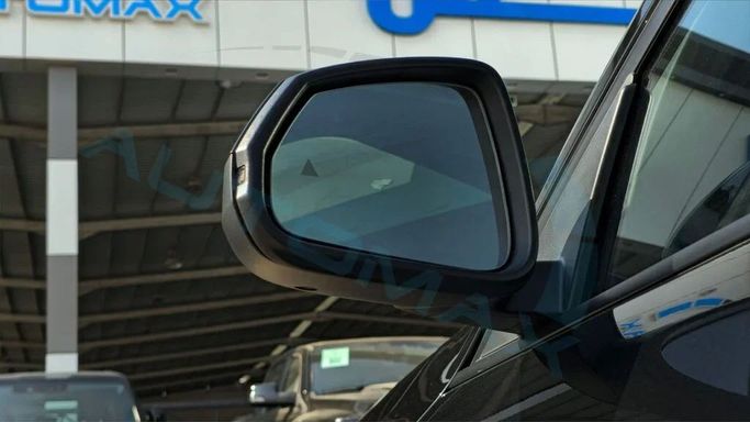 Новый BMW X2 sDrive18i II (U10), 1.5 л, 2025 в Дубае от Auto Max Group Черный цвет. GCC | AUTO.AE