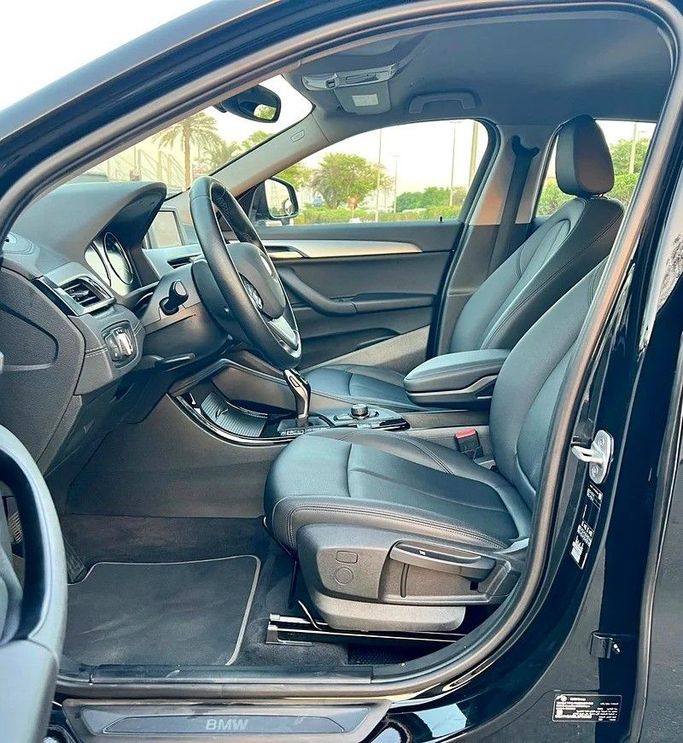 Подержанный BMW X2 xDrive20i I (F39), 2.0 л, 2020 в Дубае от Designo Cars Trading Черный цвет. GCC | AUTO.AE