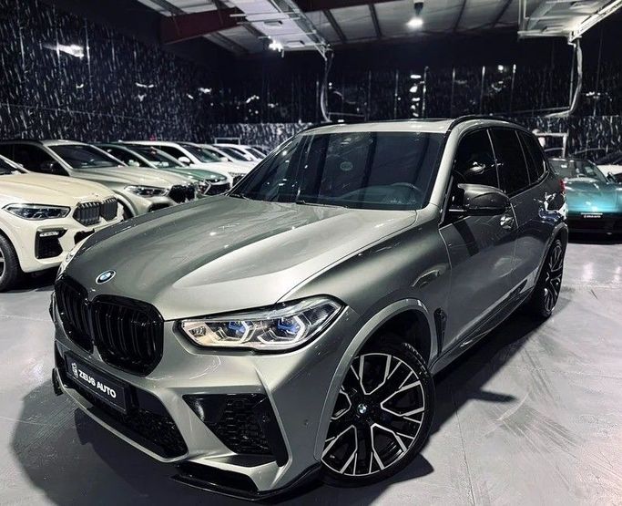 Used BMW X5 M Competition III (F95), 4.4 l, 2021 in Dubai by Zeus Motors, Silver color. GCC Specs | AUTO.AE